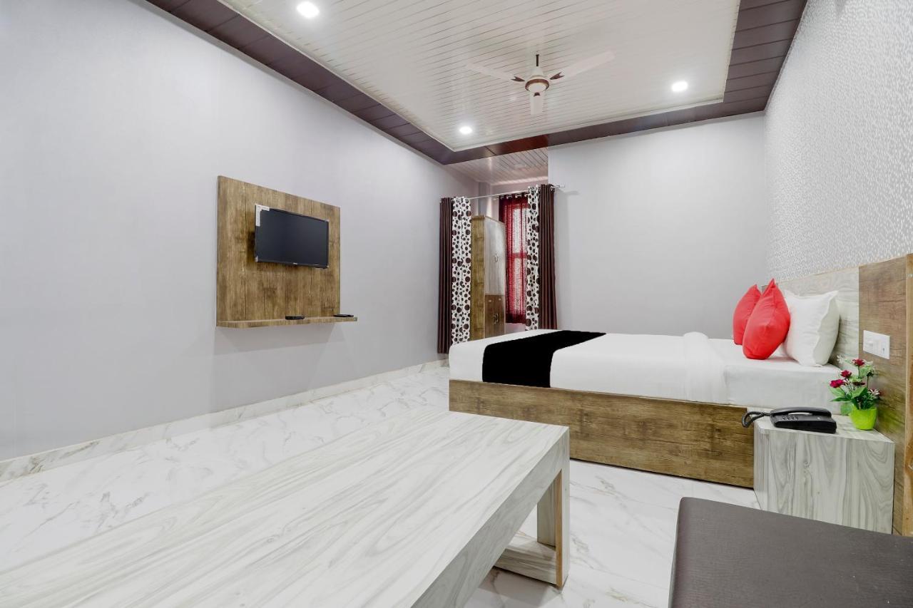 Capital O 63158 Hotel Om Sai Ram Chhatarpur 外观 照片