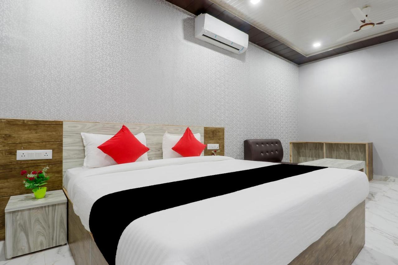 Capital O 63158 Hotel Om Sai Ram Chhatarpur 外观 照片